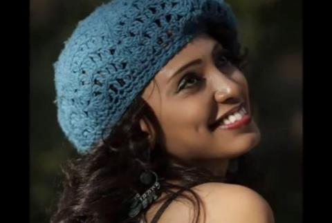 Abeba Desalegne -Hiwot Endeshekla (Ethiopian Music)